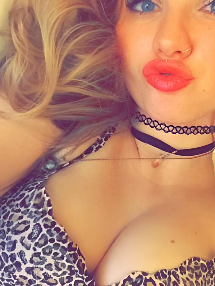 Индивидуалка Ася, доступна для личного знакомства от 5000 руб