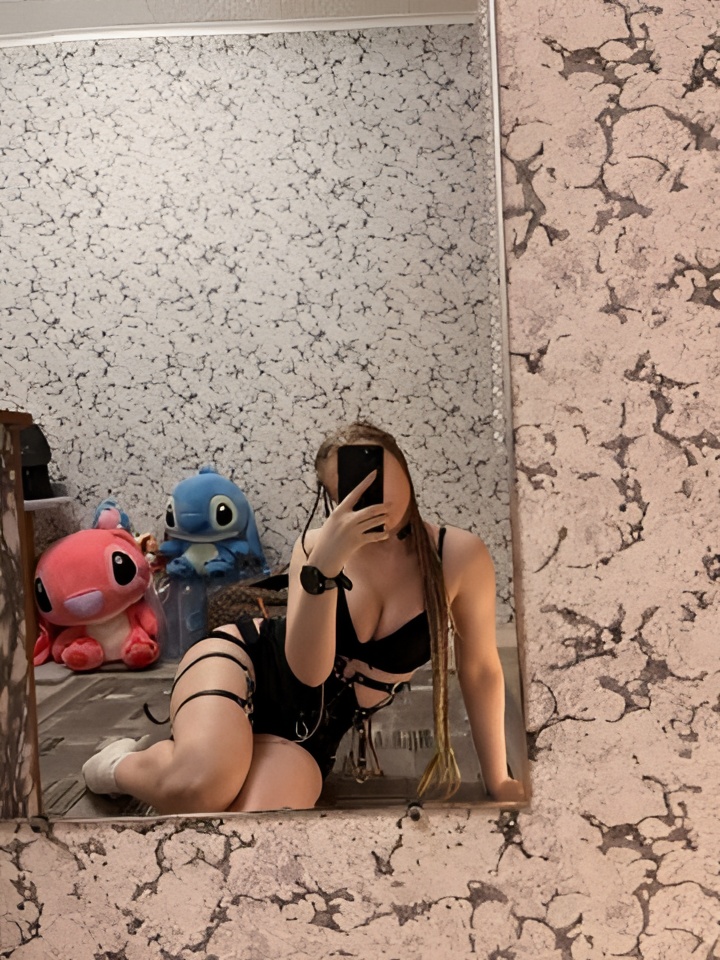 Дарья привлекальеная девушка из Красногорска цена от 2500 руб