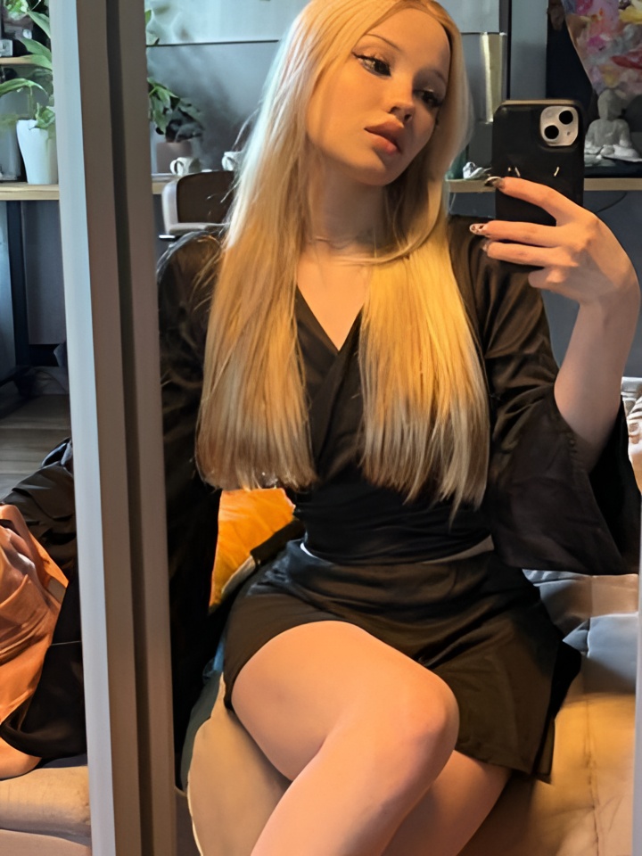 Ульяна привлекальеная девушка из Красногорска цена от 2000 руб