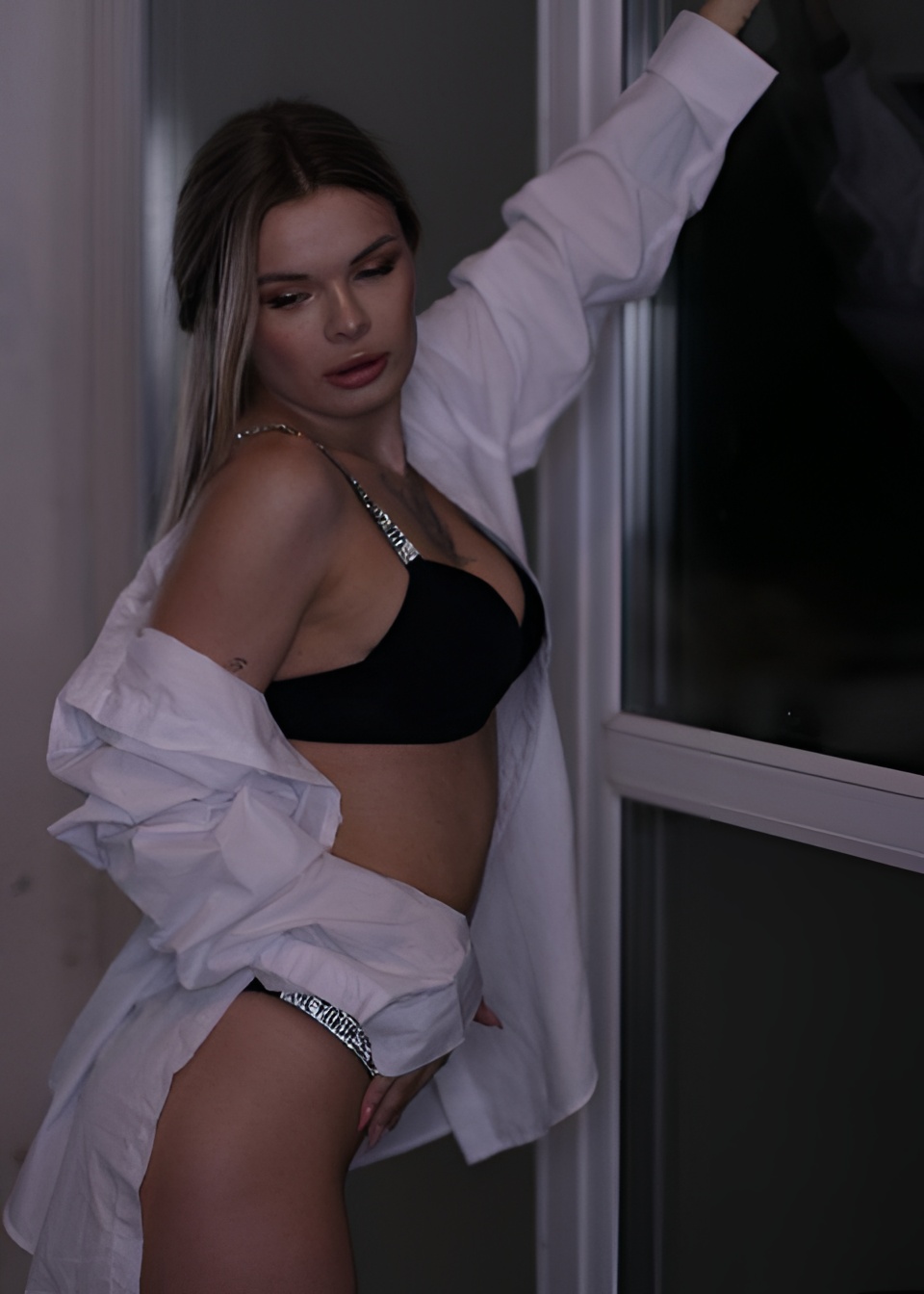 Индивидуалка Лера, доступна для личного знакомства от 2000 руб