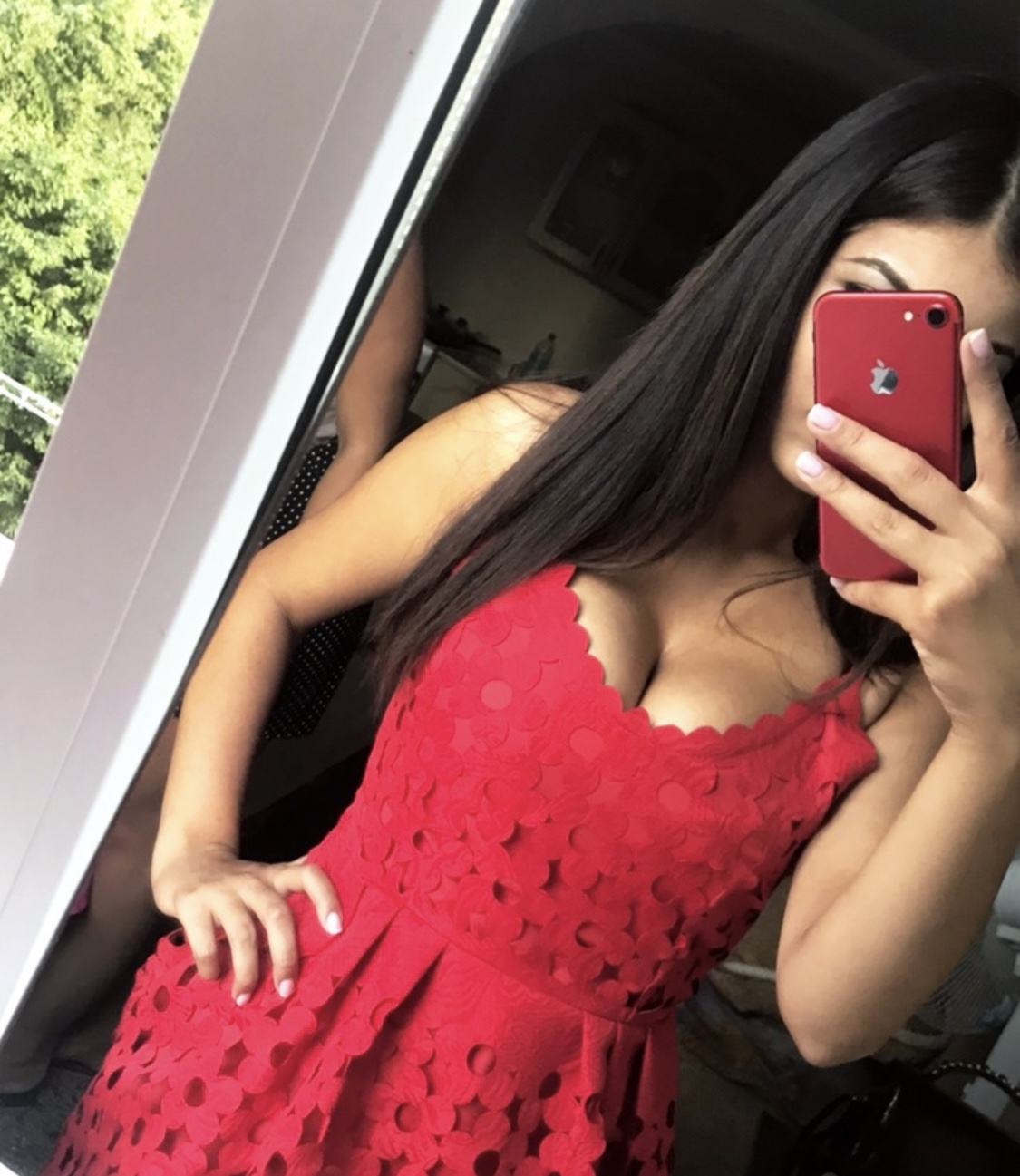 Карина привлекальеная девушка из Красногорска цена от 3500 руб