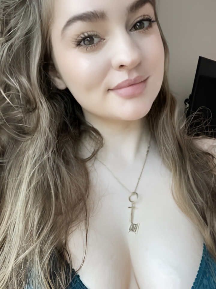 Индивидуалка Лаура, доступна для личного знакомства от 10000 руб