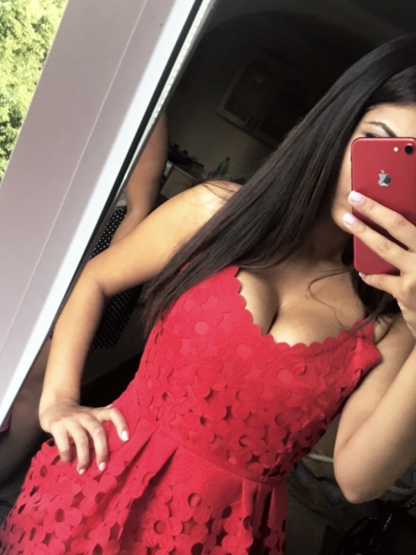 Карина привлекательная девушка из Красногорска цена от 3500 руб