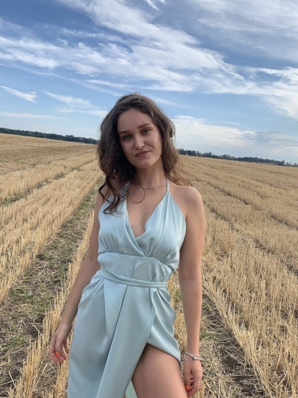 🎥 Оксана привлекательная девушка из Красногорска цена от 3500 руб