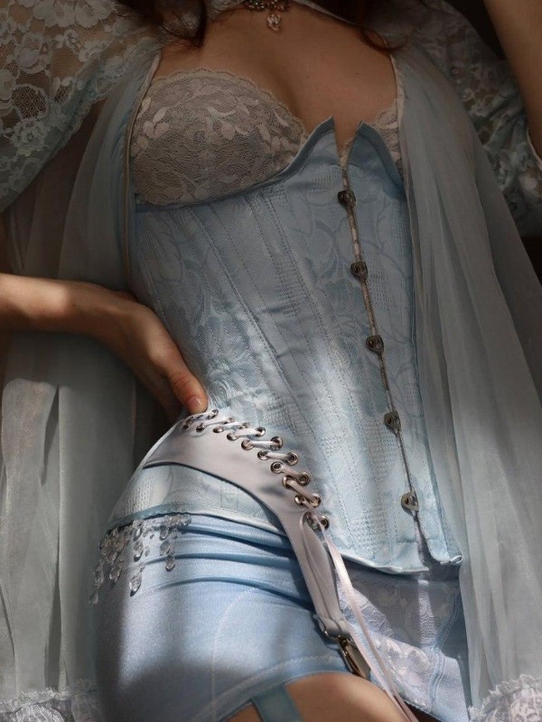 Ирина привлекательная девушка из Красногорска цена от 7000 руб